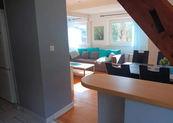 Superbe Au Centre De Avec 3 דירה *